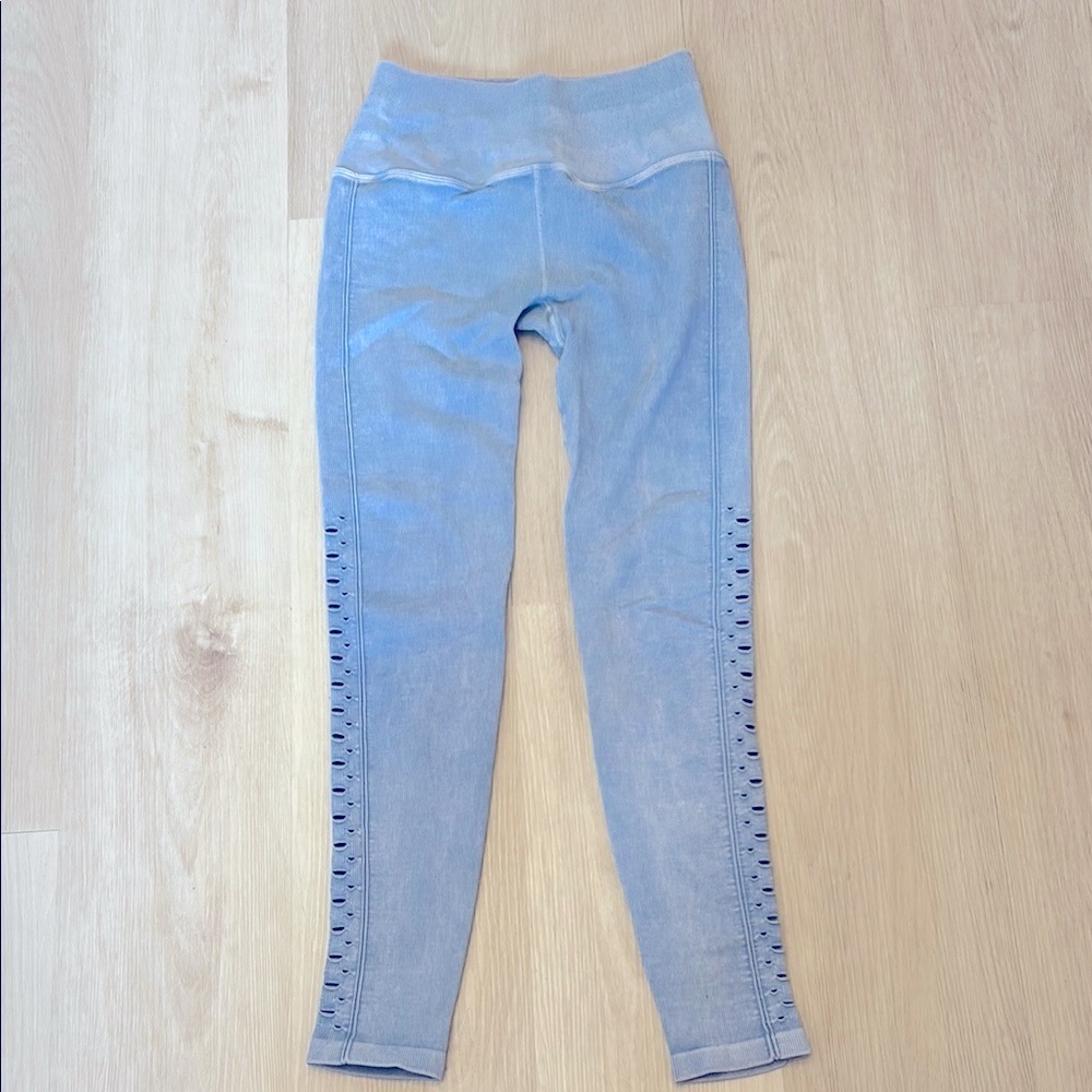 2/$20 Spiritual Gangster Self Love Leggings XS/S Light Blue